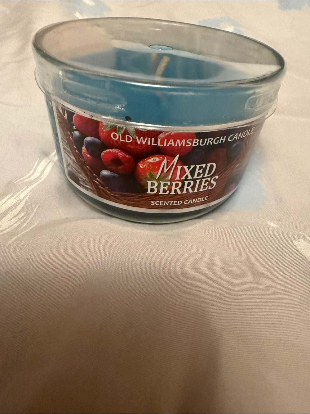 Old Williamsburg Mixed Berries Blue Jar Candle